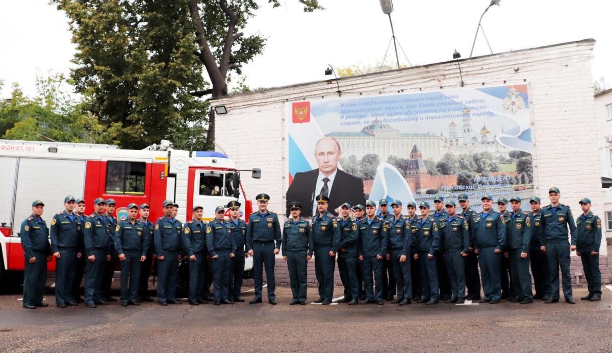 Тверские пожарные, помогавшие тушить лесные пожары в Рязанской области, вернулись домой