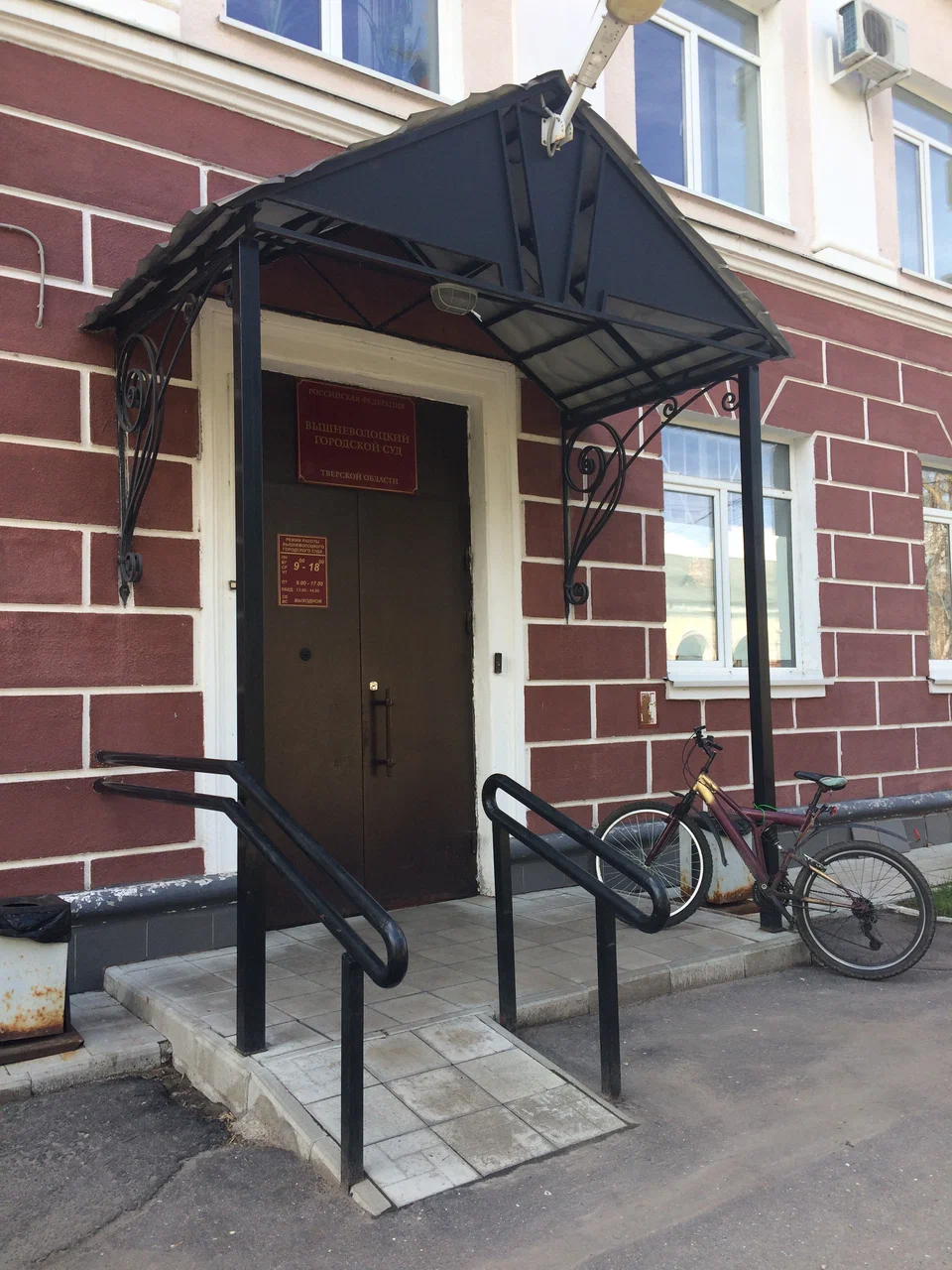 Торговке опасным алкоголем из Тверской области наказание не смягчили