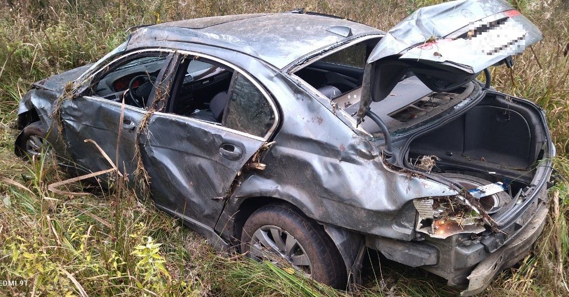 Иномарка "вылетела" в кювет в Тверской области, есть пострадавшие