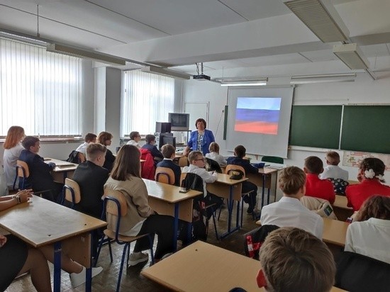 Первая учебная неделя в Андреаполе началась с «Разговора о важном»