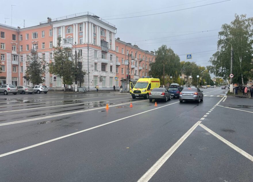 В Твери в ДТП на площади пострадал ребенок