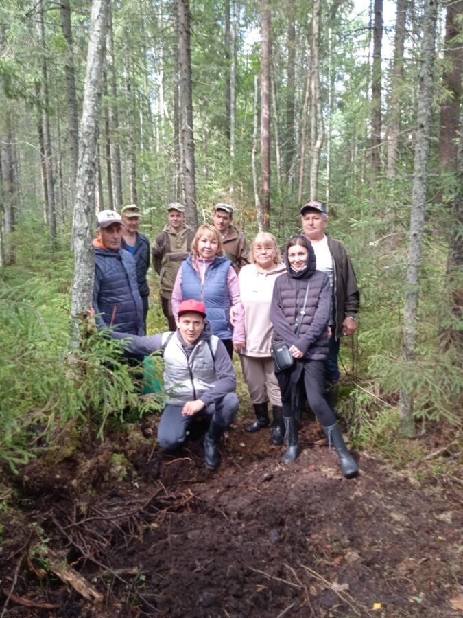 В Тверской области поисковики встретились с родственниками "поднятого" бойца