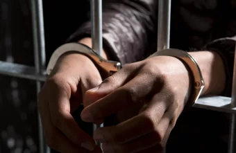 В Твери вынесли приговор мужчине, убившему отца с особой жестокостью В Твери вынесли приговор мужчине, убившему отца с особой жестокостью