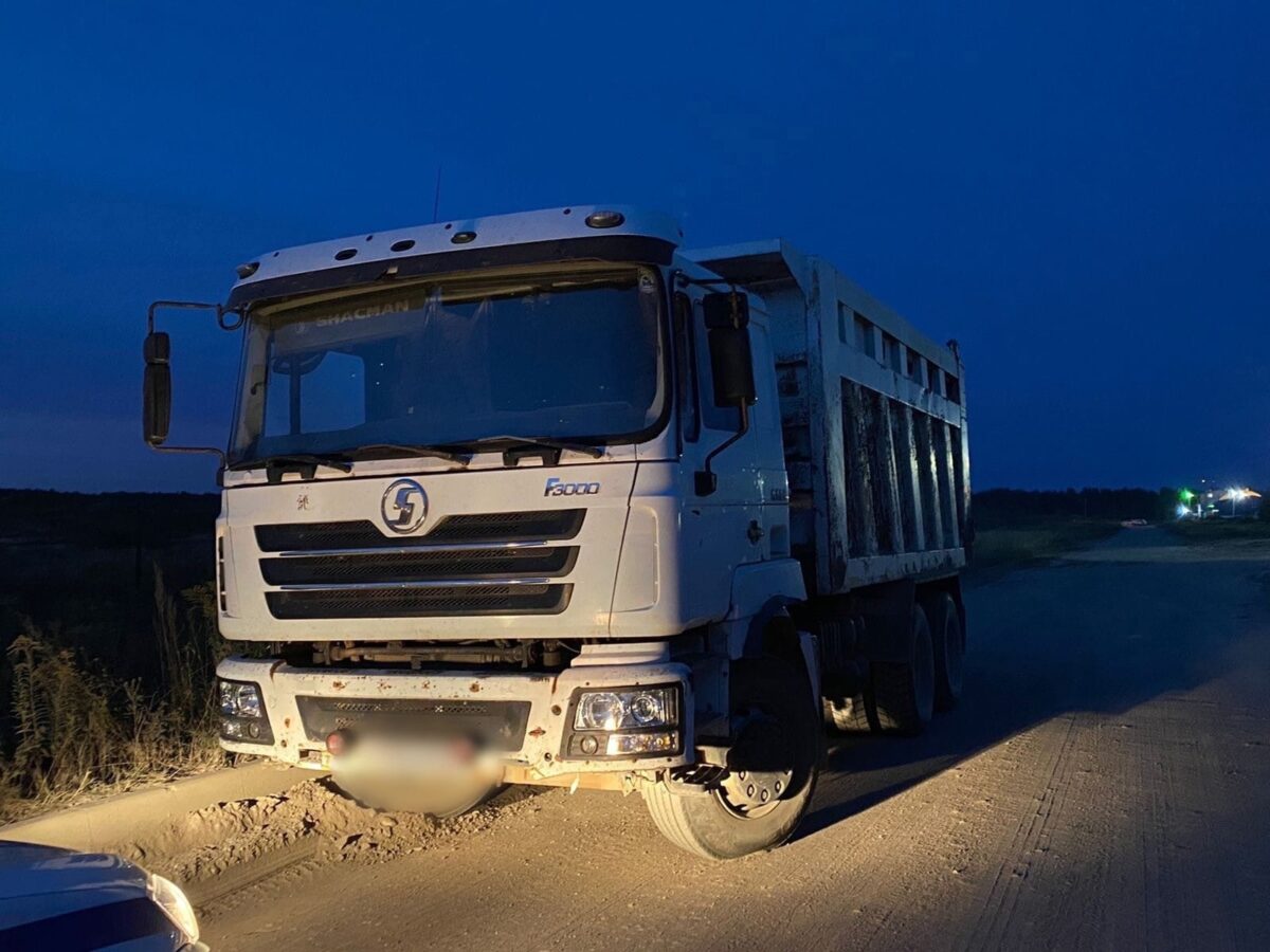 Под Тверью отстранили от управления машинами двух подростков