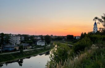 Охота на ведьм: город в Тверской области захлестнула "эпидемия педофилии"