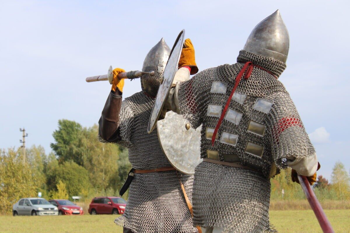 Под Тверью прошел молодежный фестиваль «Новолетие со Владычным полком»
