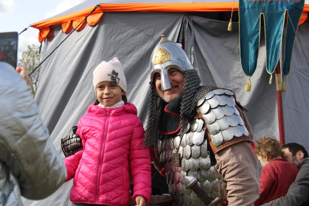 Под Тверью прошел молодежный фестиваль «Новолетие со Владычным полком»