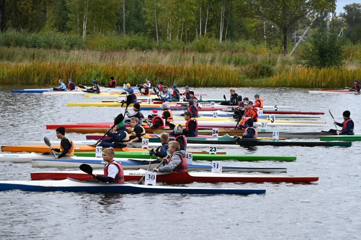В Вывшнем Волочке прошли соревнования по гребле «Русская Венеция»
