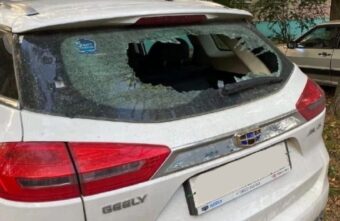 В Твери неизвестный велосипедист продолжает портить чужие автомобили В Твери неизвестный велосипедист продолжает портить чужие автомобили