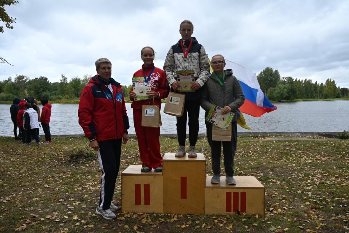 В Вывшнем Волочке прошли соревнования по гребле «Русская Венеция»