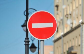 В Твери на 17 дней перекрыли дорогу в Заволжском районе