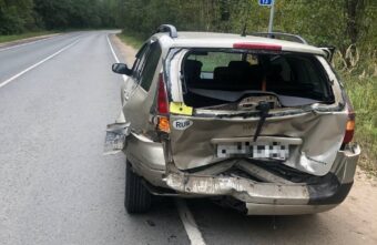 Молодая девушка пострадала в столкновении двух иномарок в Тверской области