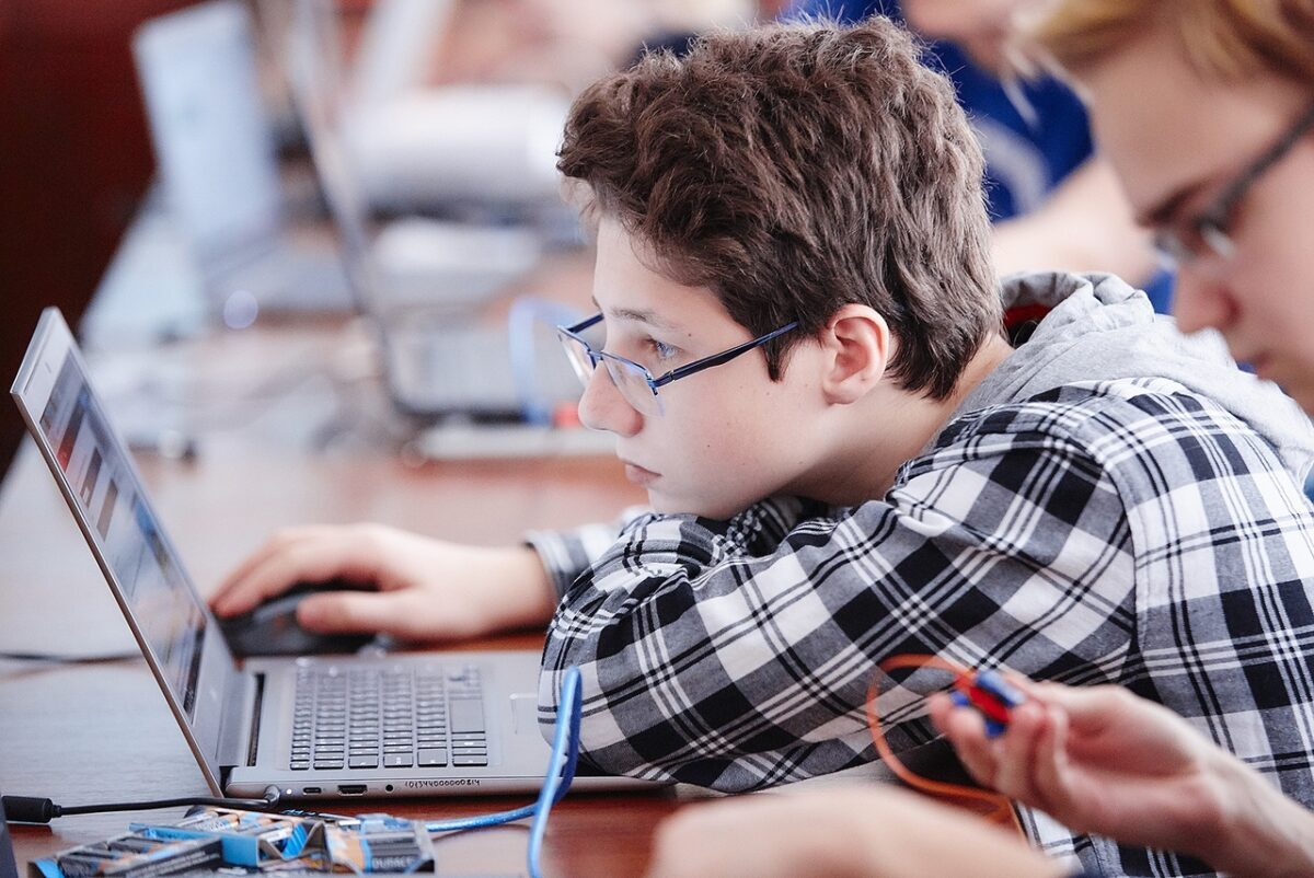 Тверскому школьнику пришлось через суд получать допуск к ЕГЭ по информатике