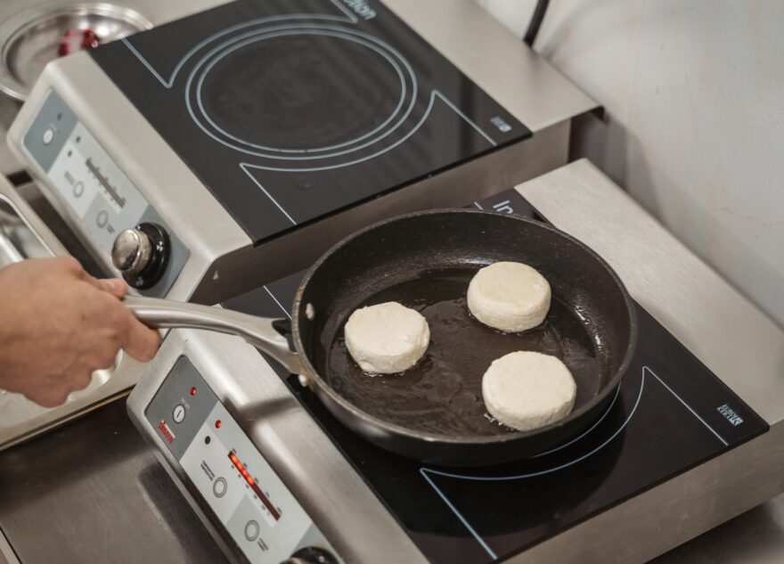 Диетолог назвал опасные для здоровья каши на завтрак