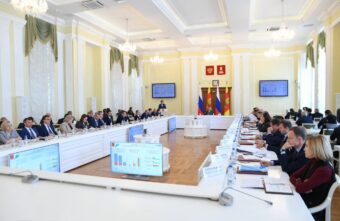 На заседании правительства Тверской области рассмотрели национальный проект «Демография»