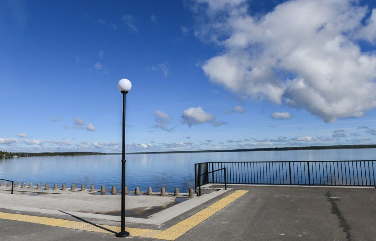 Губернатор Игорь Руденя в Осташкове осмотрел объекты ремонта и благоустройства