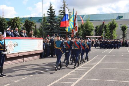 3 сентября в военной академии в Твери приняли присягу курсанты первого курса 3 сентября в военной академии в Твери приняли присягу курсанты первого курса