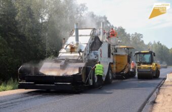 В Тверской области ремонтируют дорогу к Селигеру и истоку Волги В Тверской области ремонтируют дорогу к Селигеру и истоку Волги