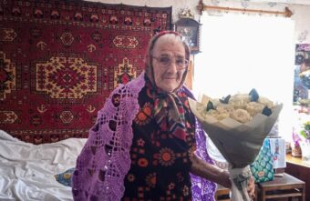 Игорь Руденя поздравил со столетием труженицу тыла Анну Ивановну Суслову