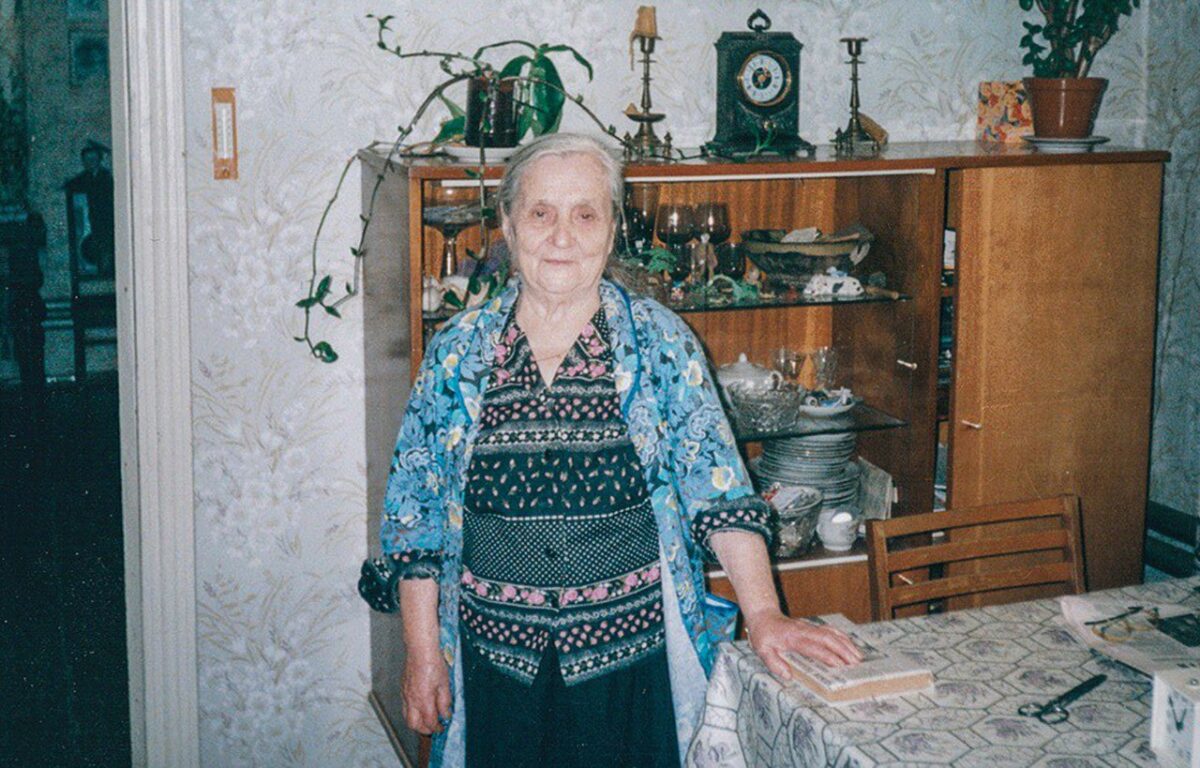 Труженица тыла Александра Звейник отмечает 101-летие