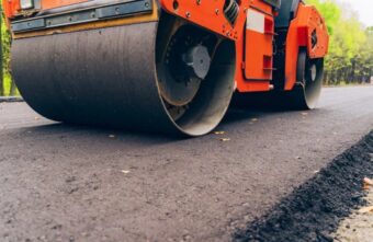 В Конаковском районе капитально отремонтируют межмуниципальную дорогу В Конаковском районе капитально отремонтируют межмуниципальную дорогу