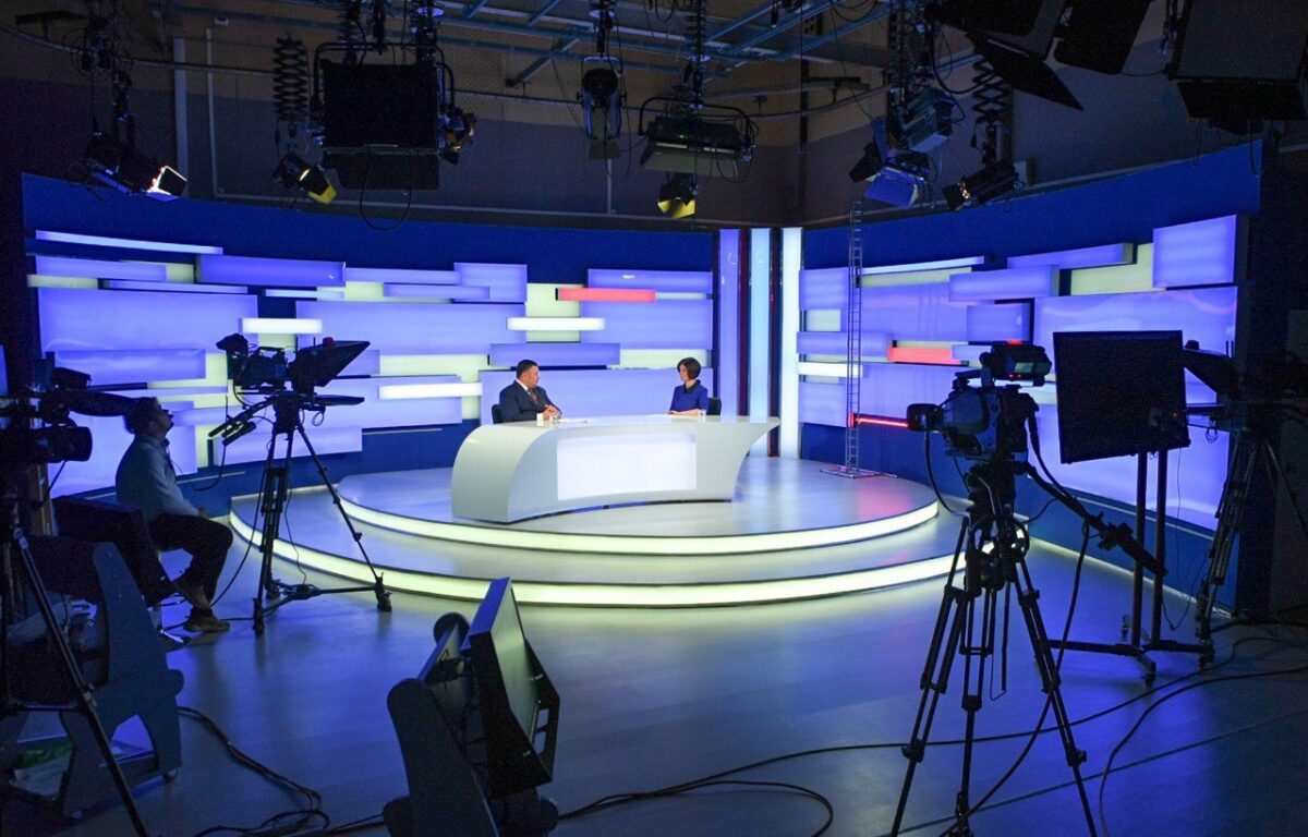 Новый министр, масштабные стройки и вода для людей: о чем рассказал в прямом эфире Игорь Руденя