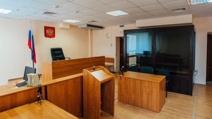 Раскаяние жителя Тверской области помогло отделаться штрафом за листовку против спецоперации Раскаяние жителя Тверской области помогло отделаться штрафом за листовку против спецоперации