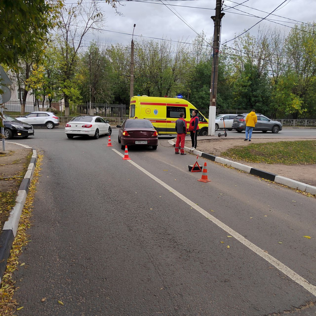 В Твери девушка попала в ДТП, перебегая дорогу