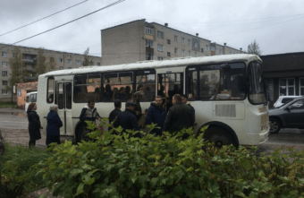 Первый автобус с добровольцами и мобилизованными жителями Тверской области уехал Первый автобус с добровольцами и мобилизованными жителями Тверской области уехал