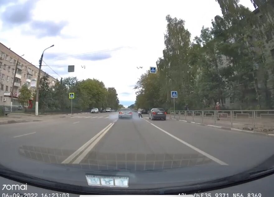 Тверитяне осудили водителя, чуть не сбившего пешехода
