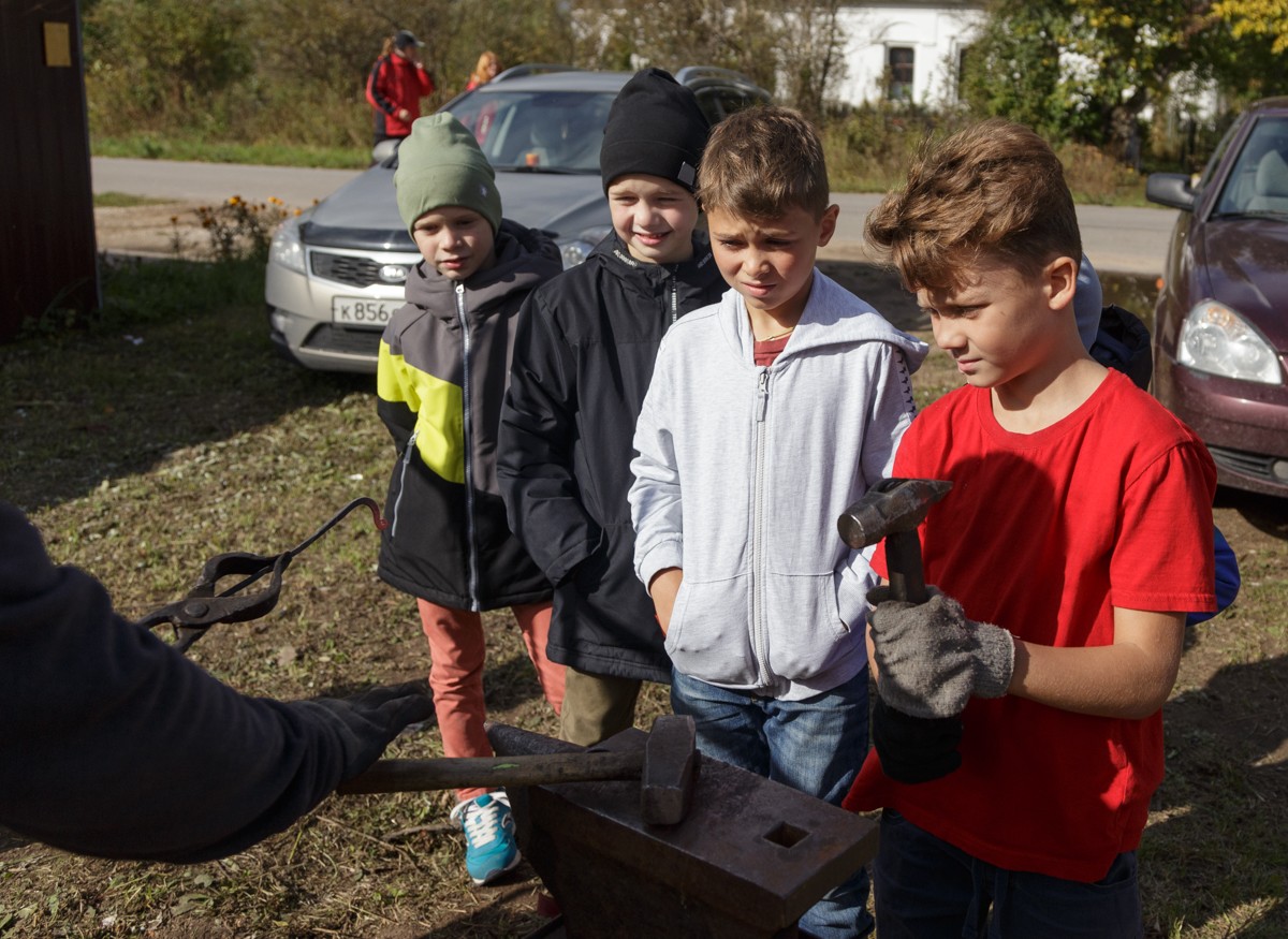 Музей гвоздарей под Тверью провел День открытых дверей для больше сотни посетителей