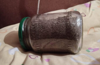 В Тверской области сотрудники полиции нашли в банках марихуану В Тверской области сотрудники полиции нашли в банках марихуану