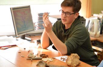 Жителям Тверской области рассказали, как потратить маткапитал на учебу детей Жителям Тверской области рассказали, как потратить маткапитал на учебу детей