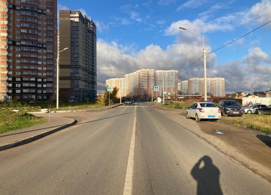 В Твери пешеход попал под колёса "Шкоды"