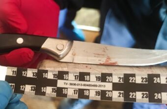 Житель Твери попытался зарезать своего соседа Житель Твери попытался зарезать своего соседа