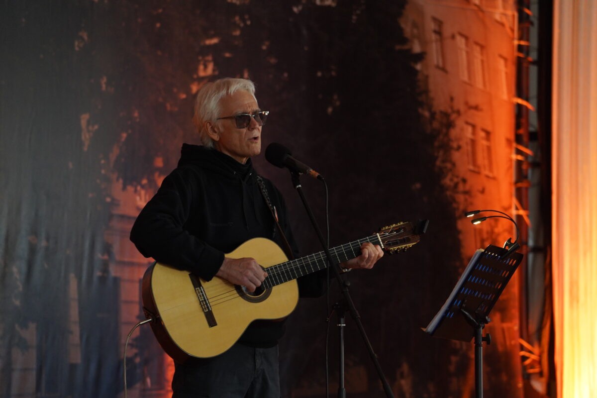 Перед мобилизованными в Твери выступил Александр Маршал