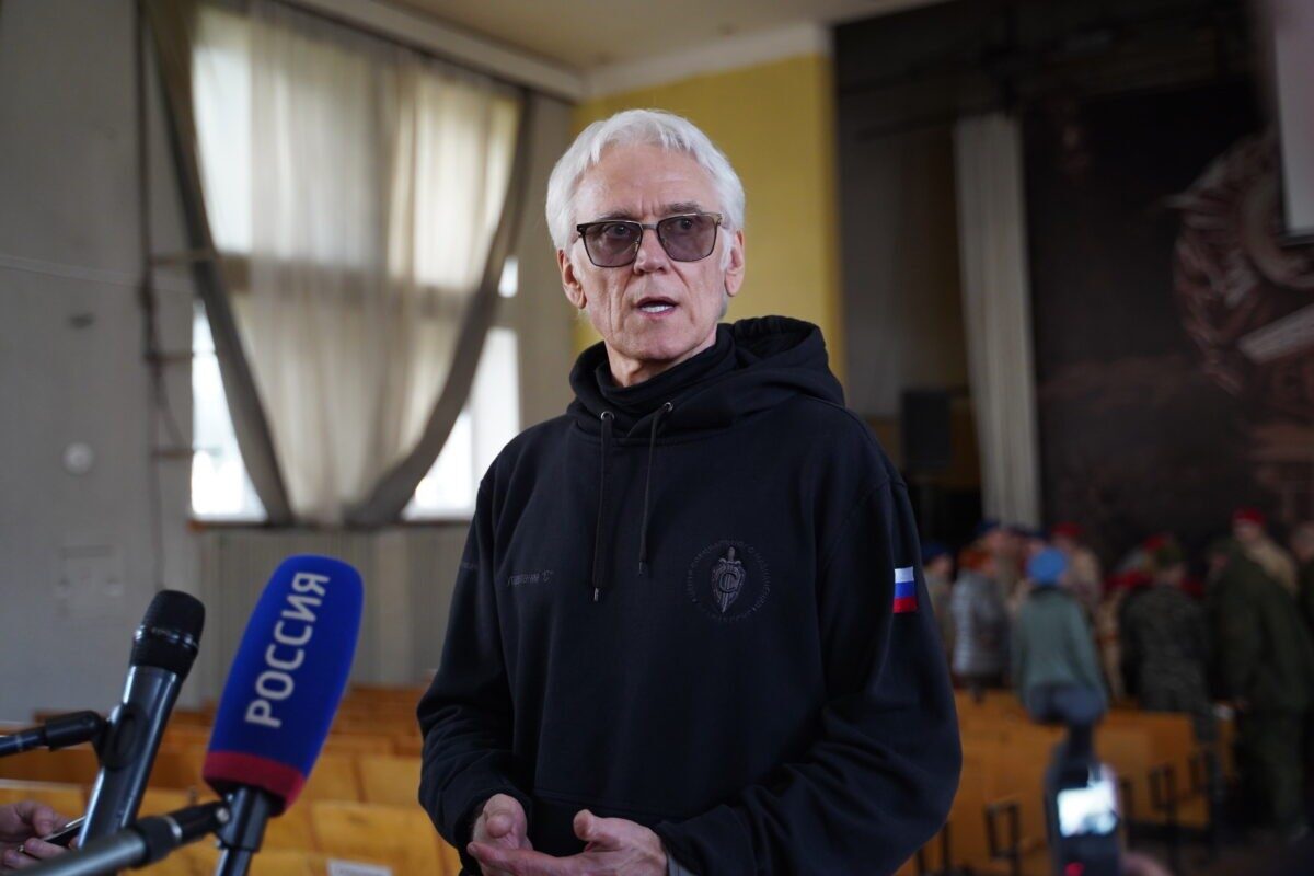 Перед мобилизованными в Твери выступил Александр Маршал