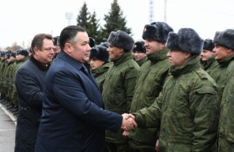 Губернатор Игорь Руденя принял участие в церемонии отправки мобилизованных граждан, убывающих для выполнения задач по назначению Губернатор Игорь Руденя принял участие в церемонии отправки мобилизованных граждан, убывающих для выполнения задач по назначению