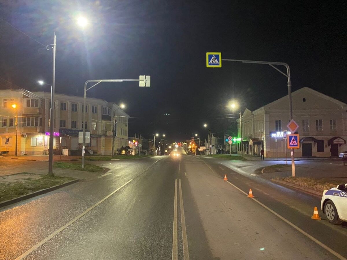 В Тверской области водитель наехал на несовершеннолетнего пешехода