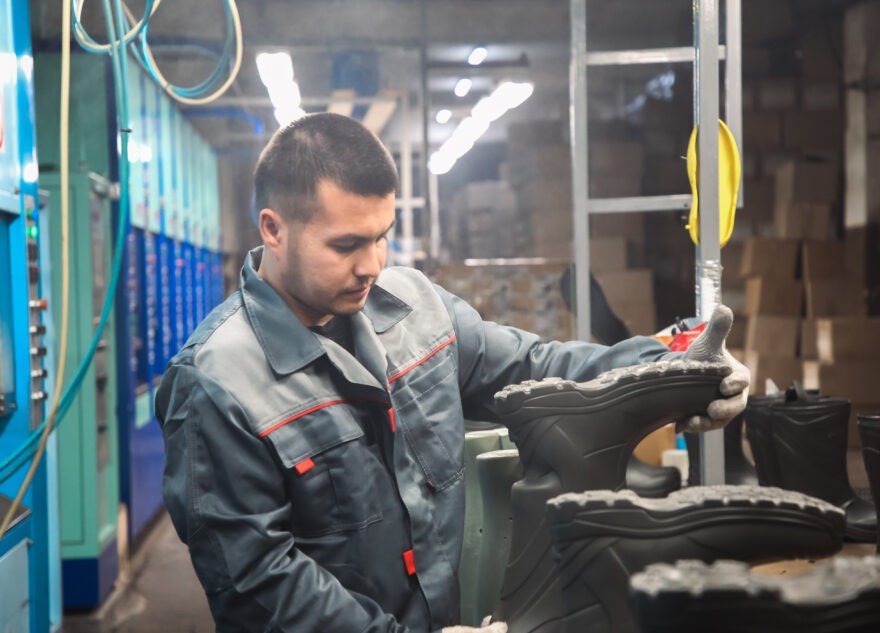 Предприятия Тверской области увеличивают выпуск продукции для военнослужащих   Предприятия Тверской области увеличивают выпуск продукции для военнослужащих