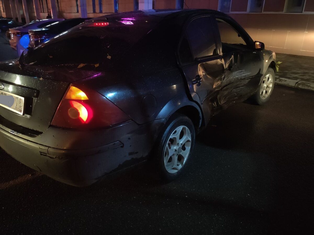 В аварии в Твери пострадала пассажирка «Форда»