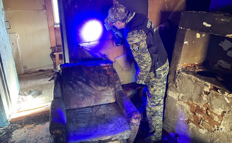 Тело зарезанной женщины нашли на месте пожара в Тверской области