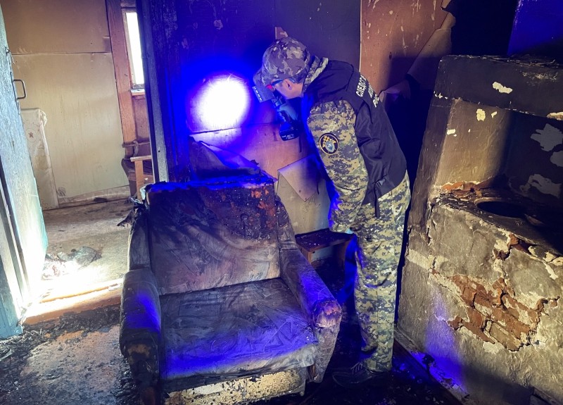 Тело зарезанной женщины нашли на месте пожара в Тверской области