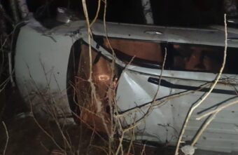 В Тверской области пострадали водитель и пассажир опрокинувшейся иномарки В Тверской области пострадали водитель и пассажир опрокинувшейся иномарки