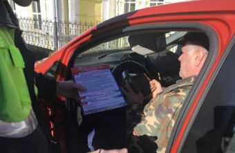 На дорогах Тверской области водителям напомнили о распространенных методах мошенничества На дорогах Тверской области водителям напомнили о распространенных методах мошенничества