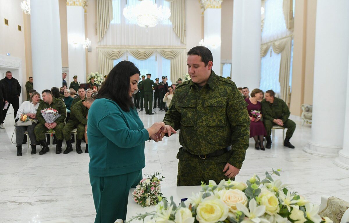 В Госдуме предложили сократить рабочую неделю для жен мобилизованных