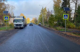 В Тверской области девочка шла в школу и попала под машину В Тверской области девочка шла в школу и попала под машину