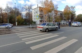 В Твери пожилой водитель сбил пешехода В Твери пожилой водитель сбил пешехода