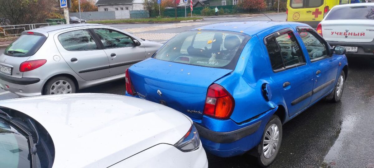 В результате ДТП в Твери пострадал 4-летний ребенок