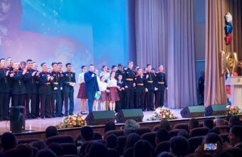 В Твери суворовцы и кадеты из разных регионов выясняют, кто лучше шутит   